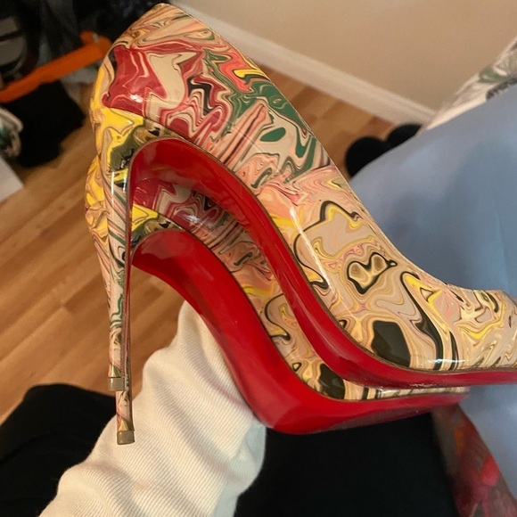 Christian Louboutin / FIFI Marble Patent pumps paint swirl Heels So Kate 38.5 - Picture 11 of 12